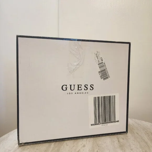 GUESS Womens Hensly Lug Sole Black- Faux Leather- Polyureth 11M - A002 - Picture 9 of 9